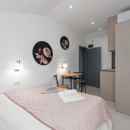 Old Town Stylish Affittacamere 3*